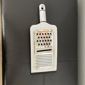 Multi-Purpose Grater.